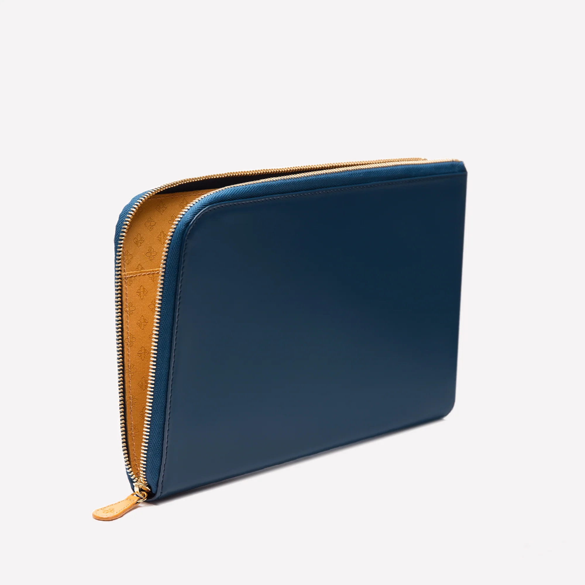 Bridle Hide Large Zip Portfolio - Image 7