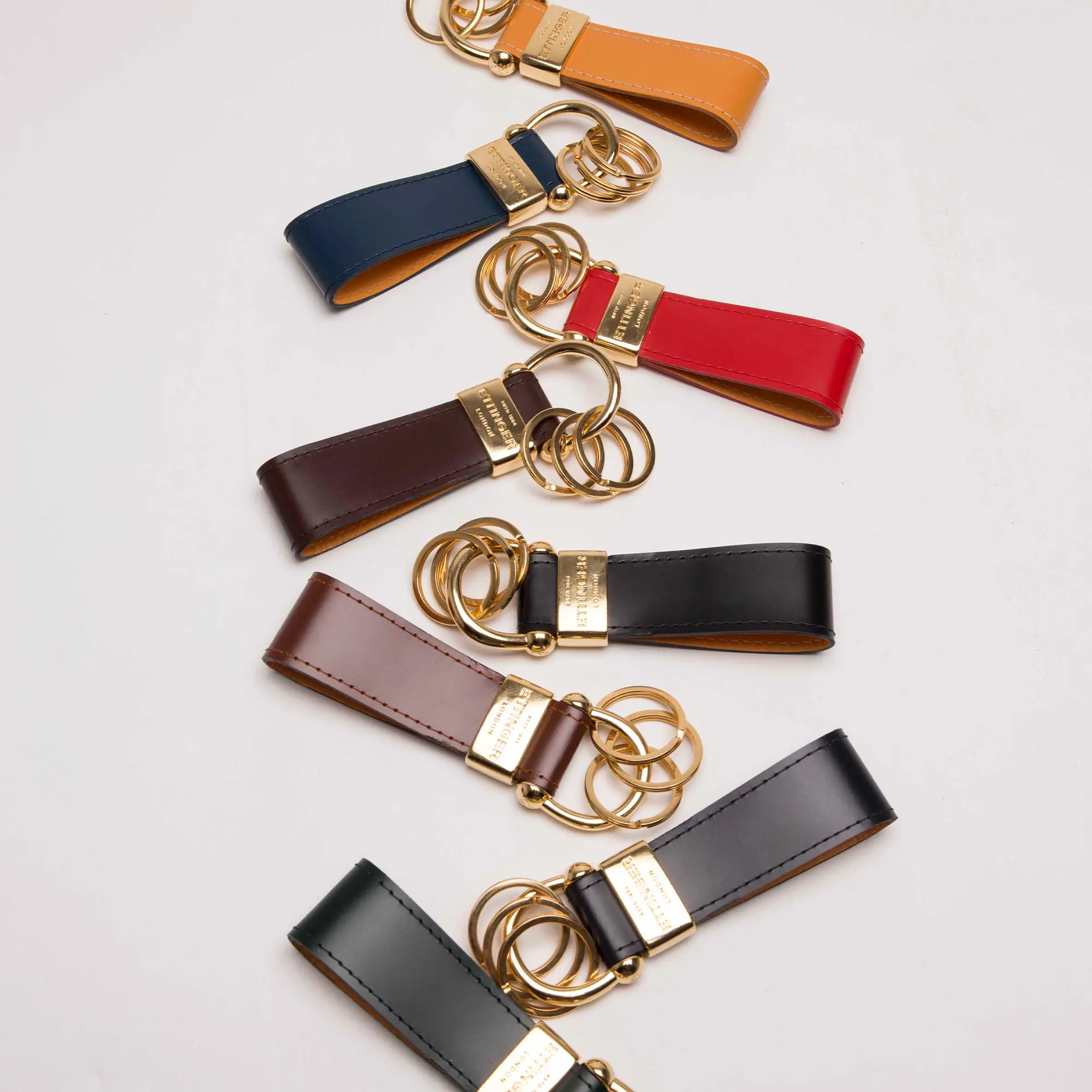 Bridle Hide Stirrup Keyring - Image 4