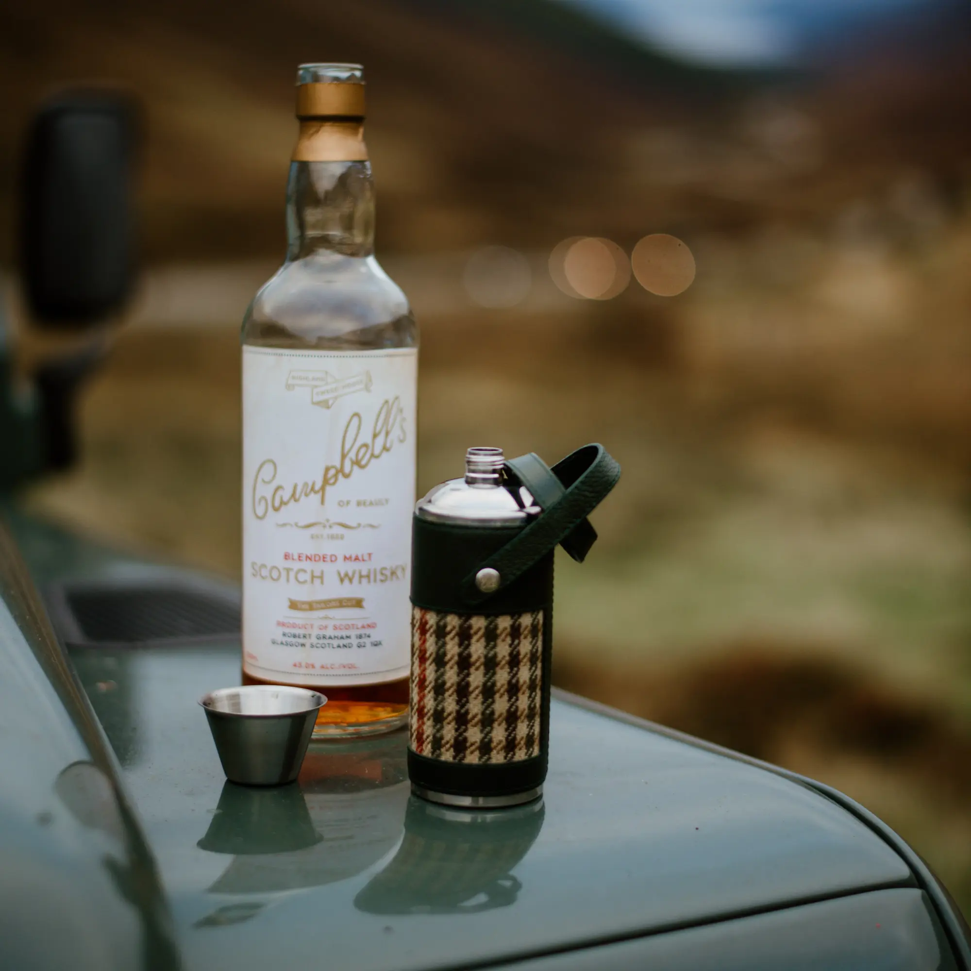 Campbell's of Beauly x Ettinger Tweed 8oz Hunter Flask - Image 4