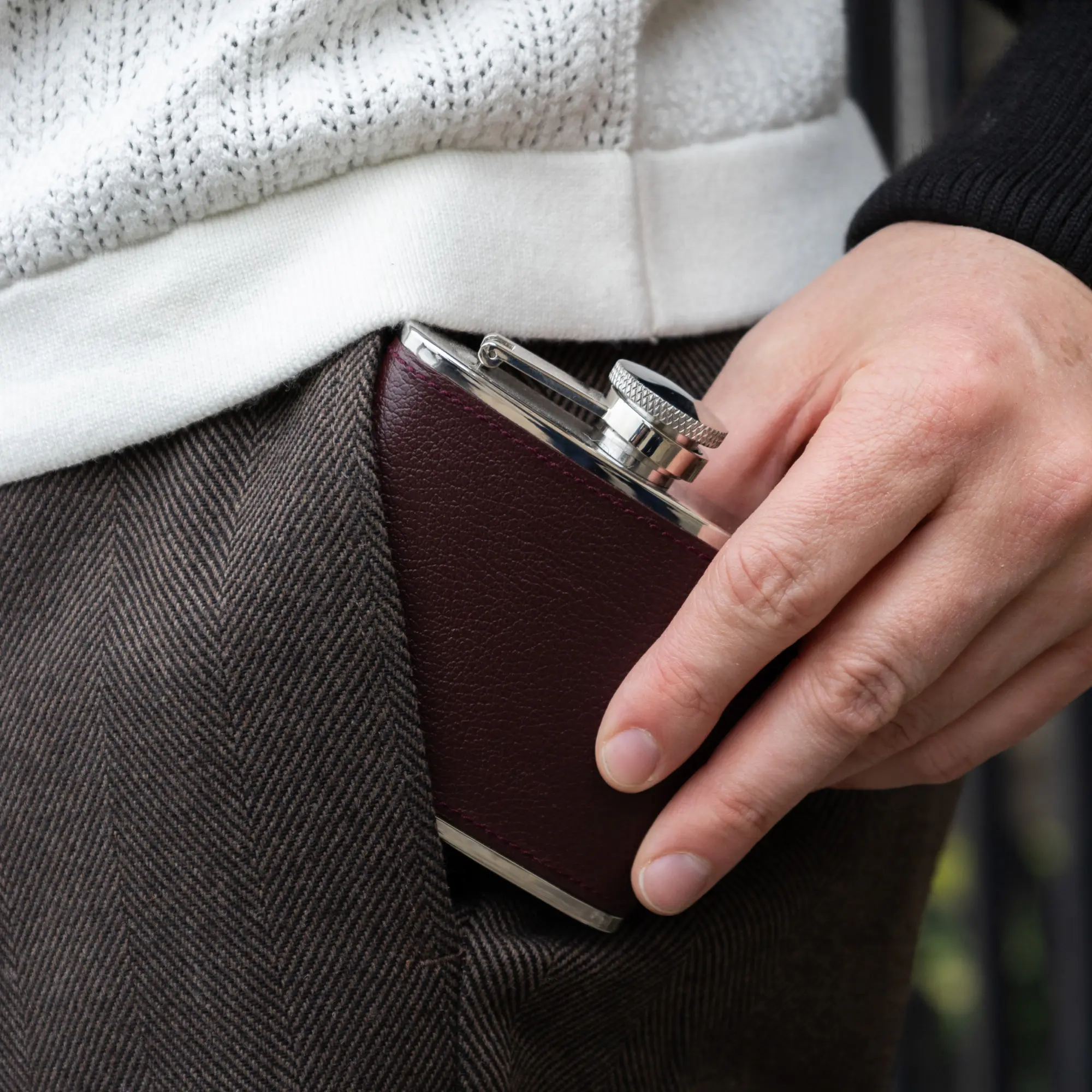 Capra 4oz Hip Flask - Image 4