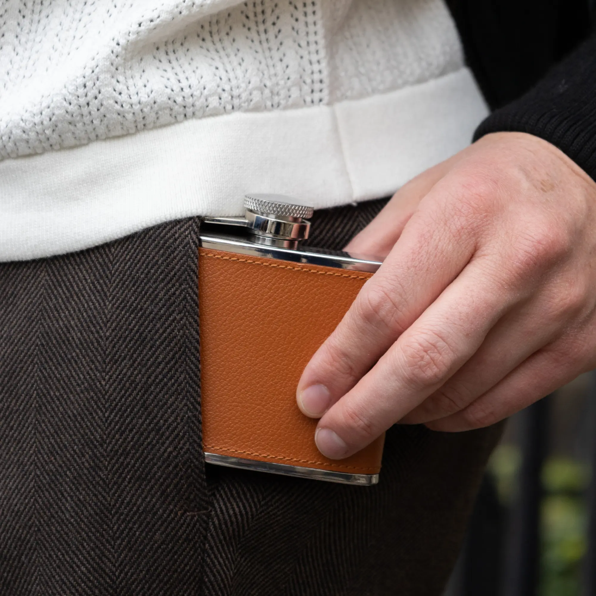 Capra 4oz Hip Flask - Image 8