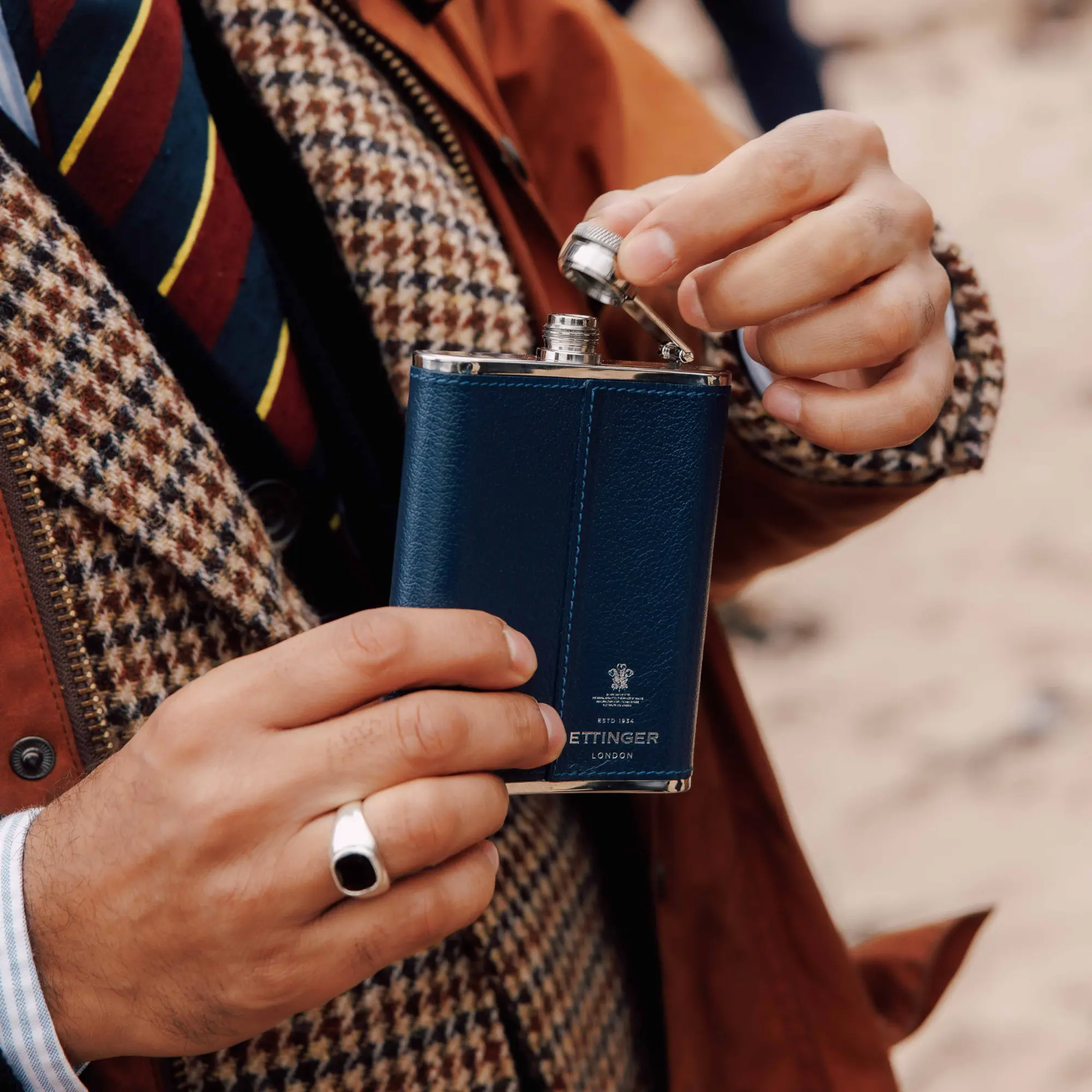 Capra 6oz Hip Flask - Image 4