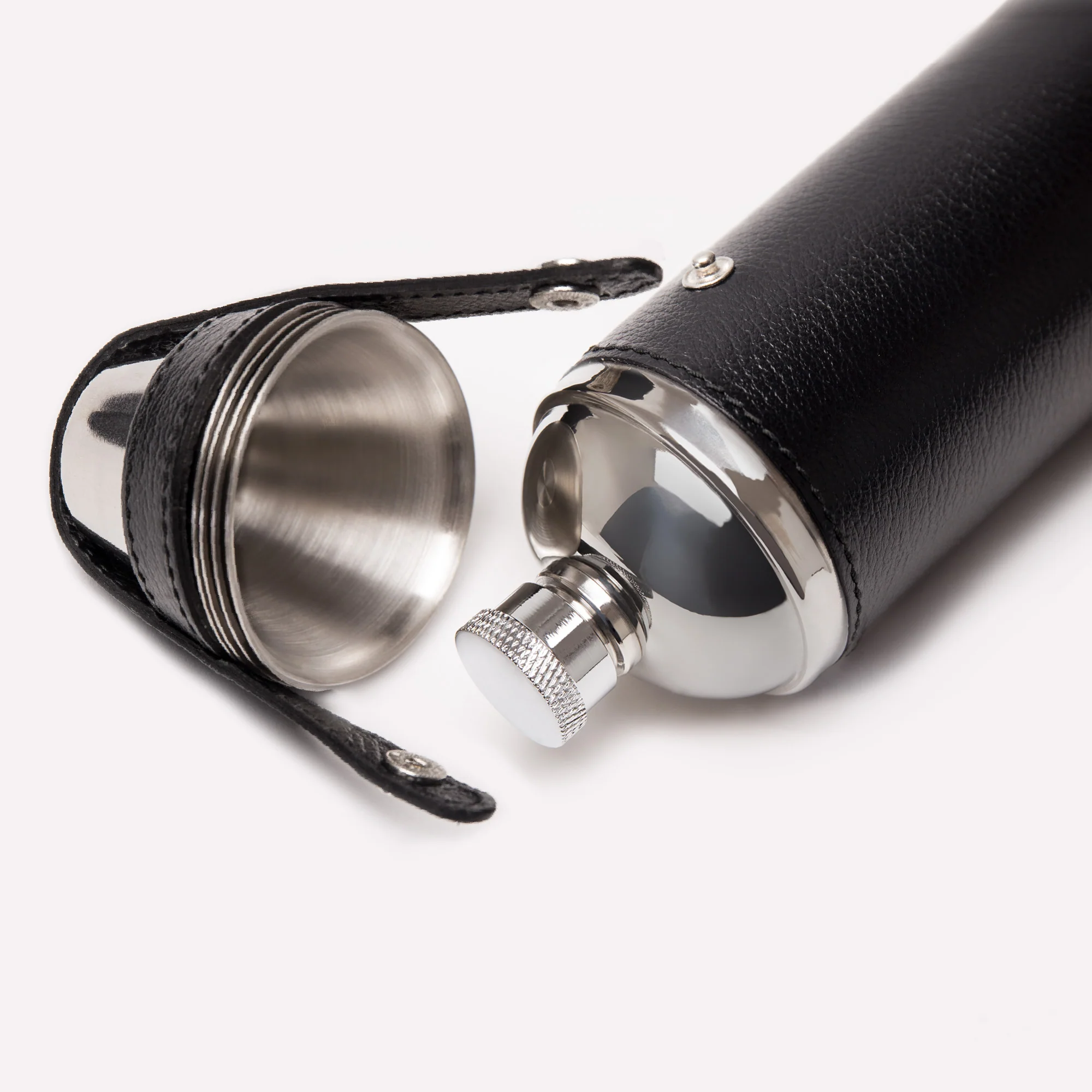 Capra 8oz Hunter Flask with 4 Cups - Image 14