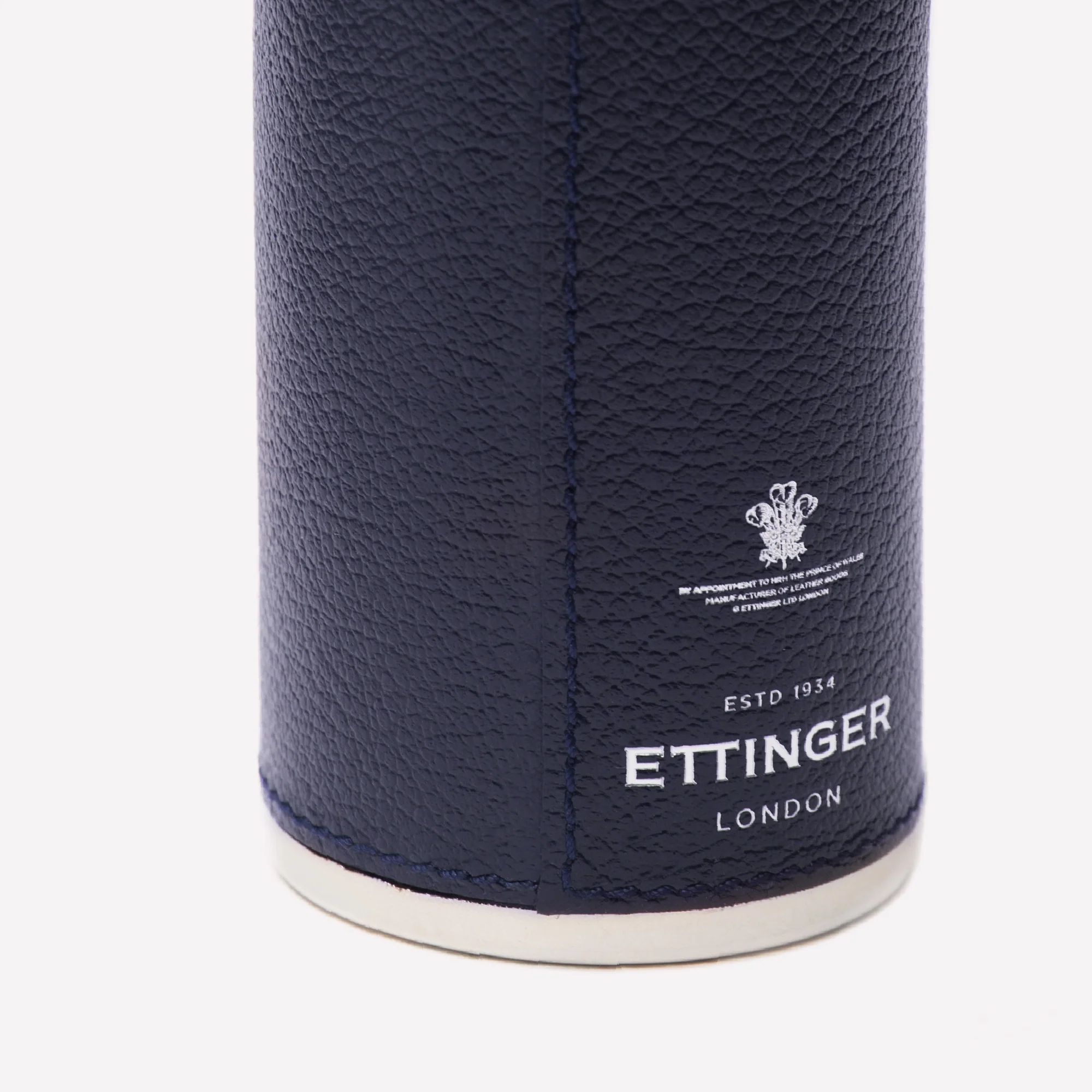 Capra 8oz Hunter Flask with 4 Cups - Image 3