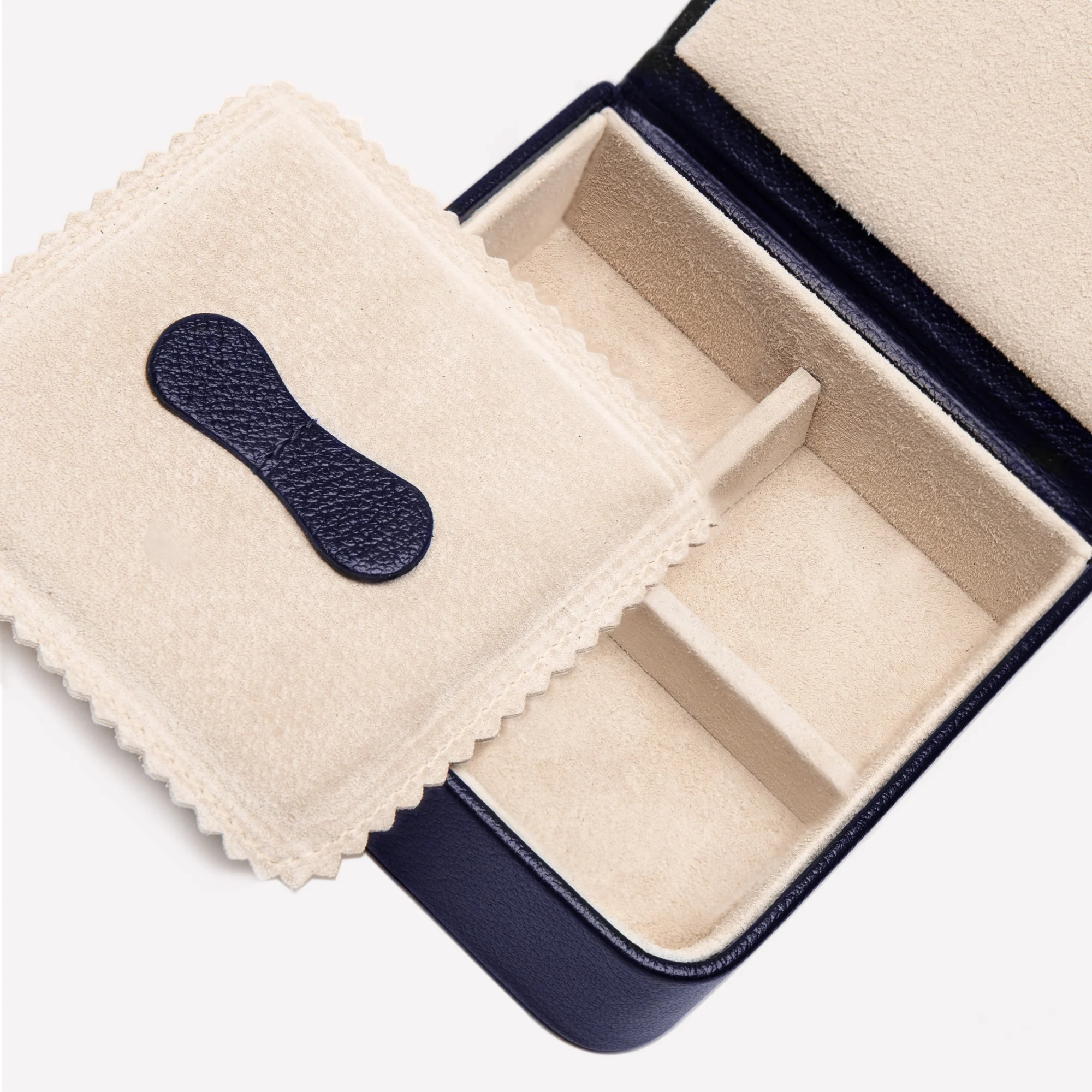 Capra Ecru Medium Jewellery / Cufflink Box - Image 3