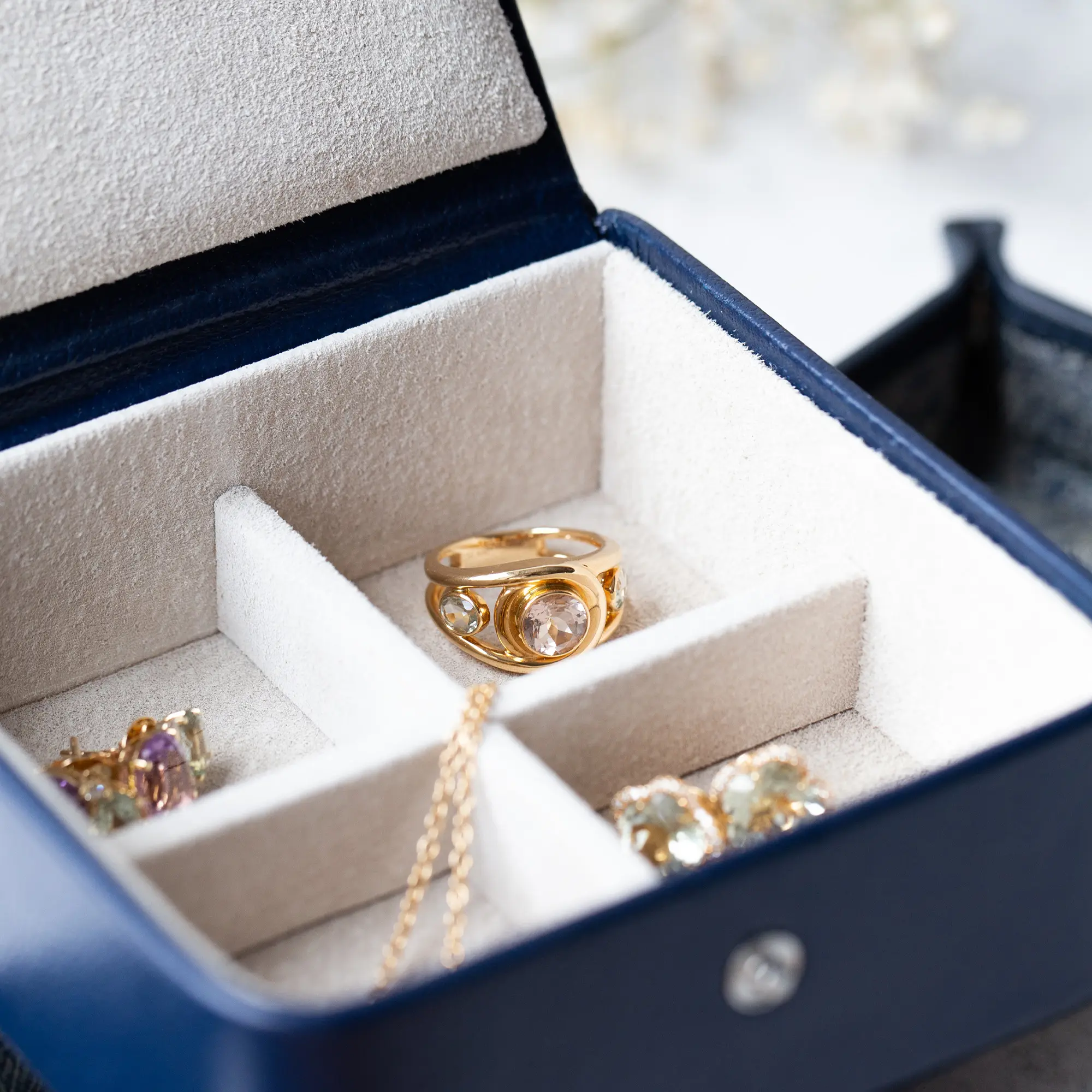 Capra Ecru Medium Jewellery / Cufflink Box - Image 4