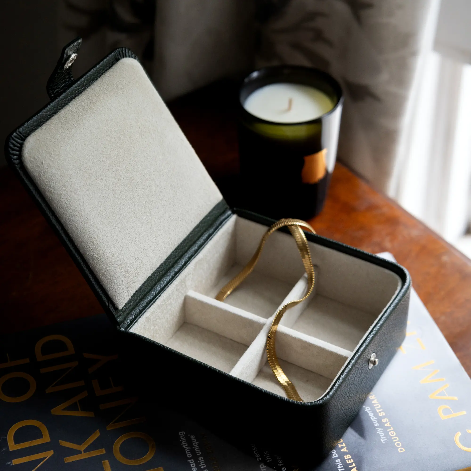 Capra Ecru Medium Jewellery / Cufflink Box - Image 8
