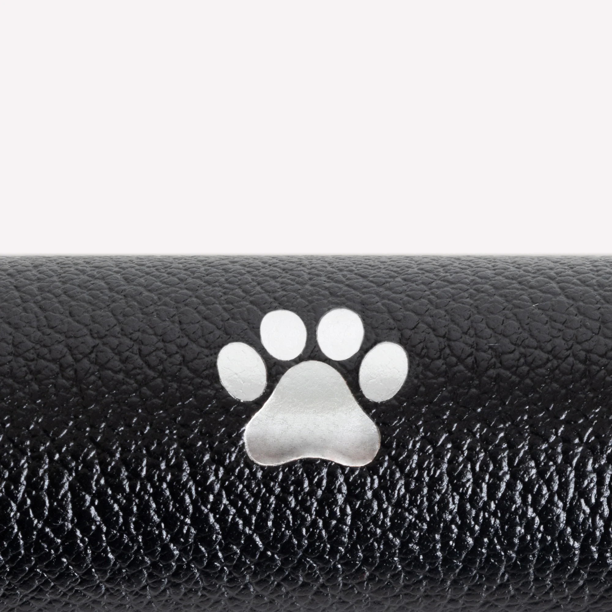 Capra Large Pet Pill Case - Image 13