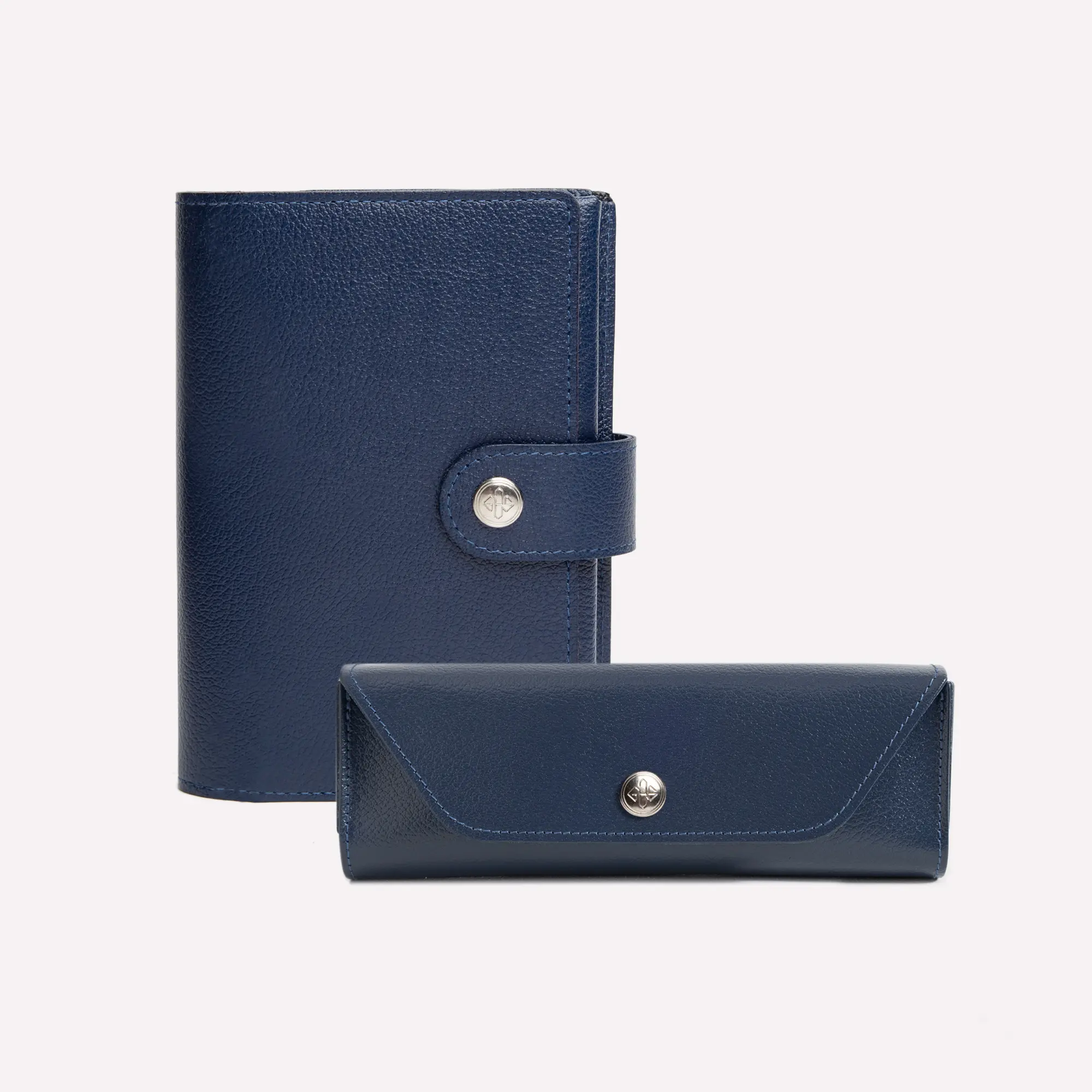 Capra Pill Case Home & Travel Set