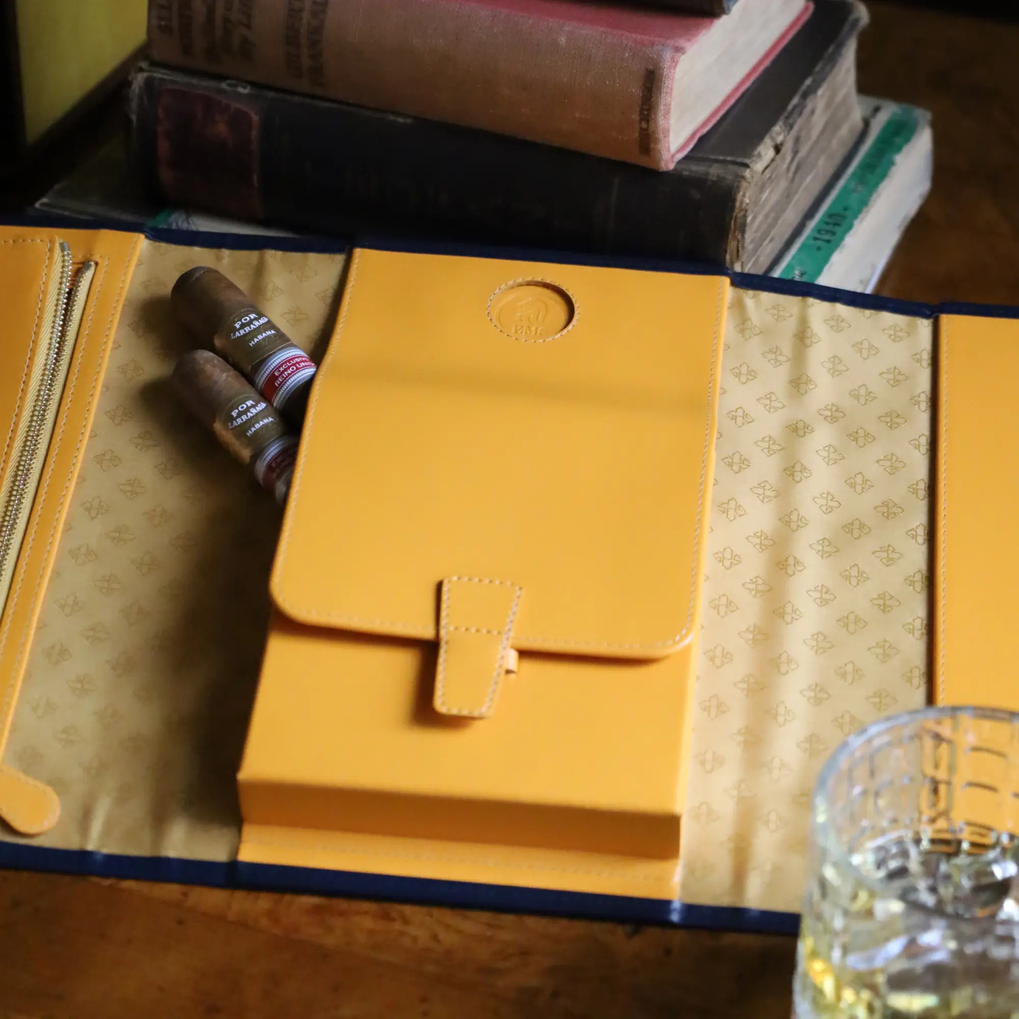 Hunters & Frankau X Ettinger Leather Cigar Wrap - Image 16