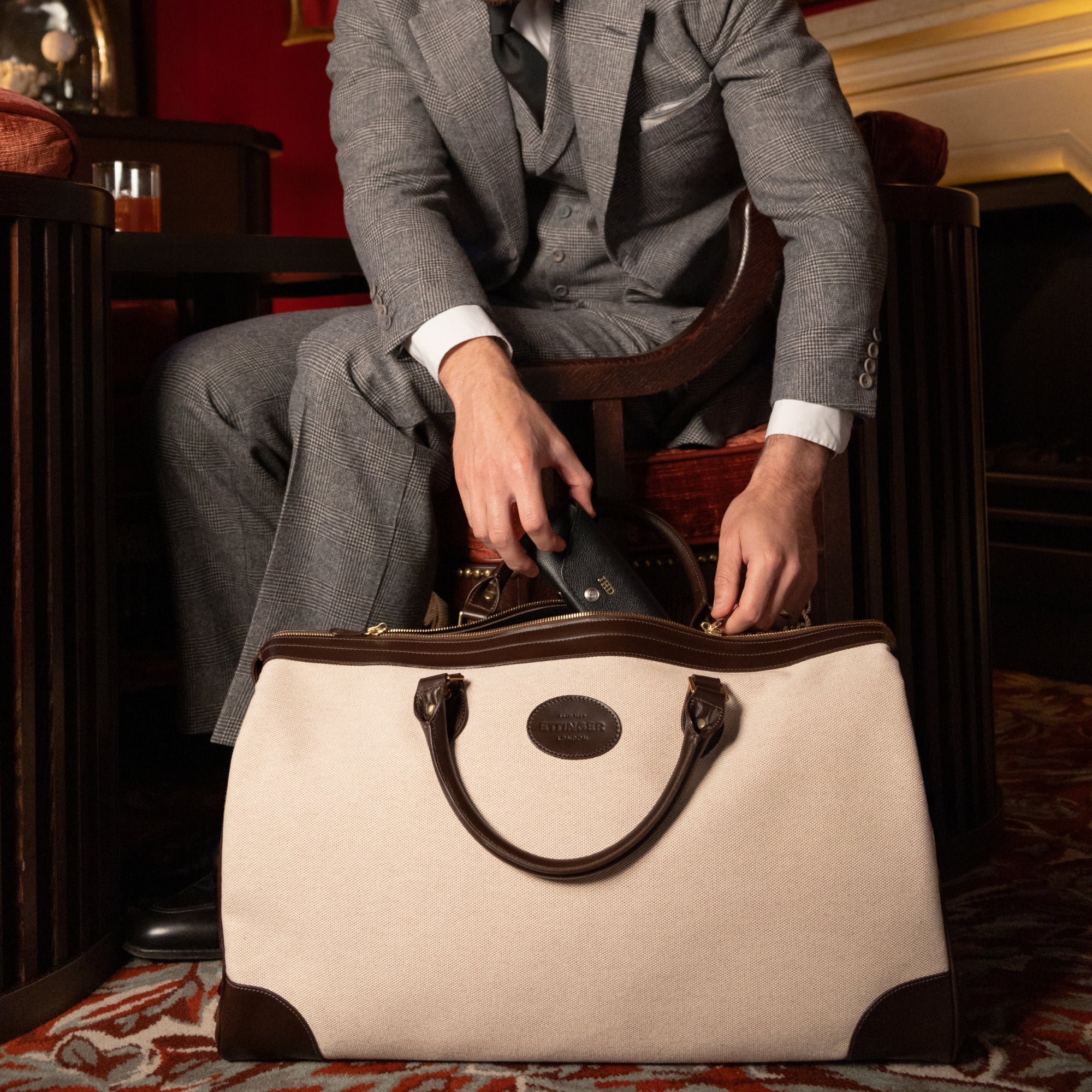 Pursuits Cotswold Weekend Bag - Image 24