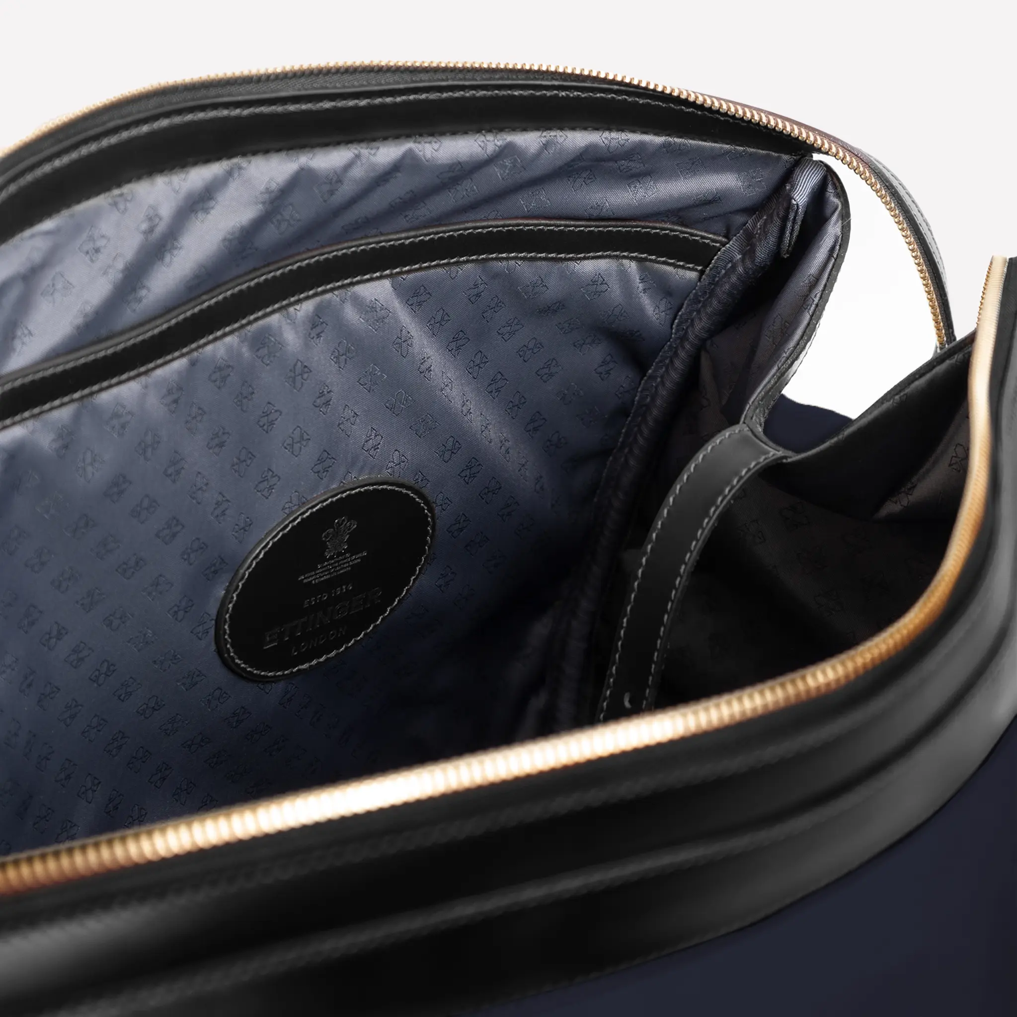 Pursuits Cotswold Weekend Bag - Image 7