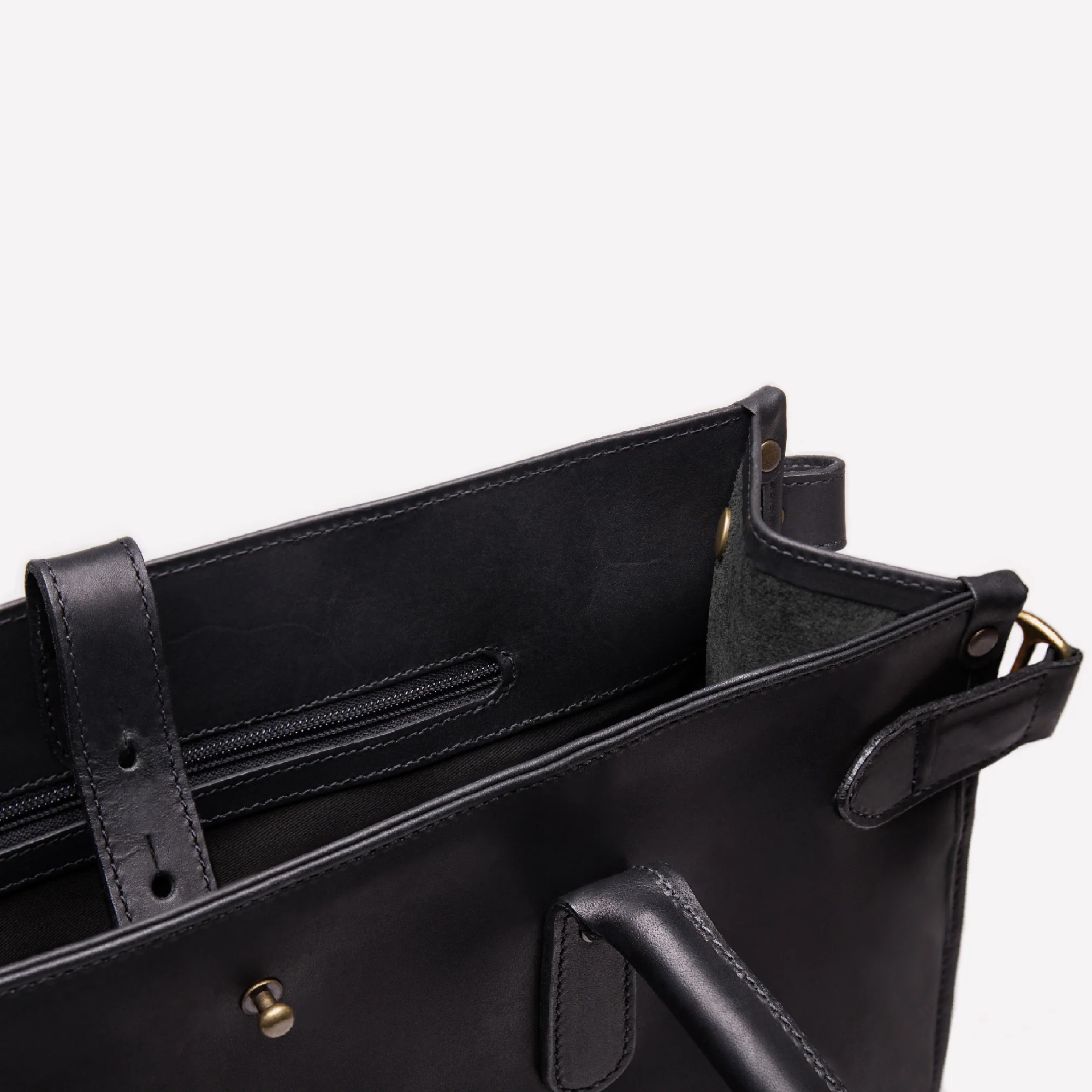 Chelsea Leather Tote - Image 9